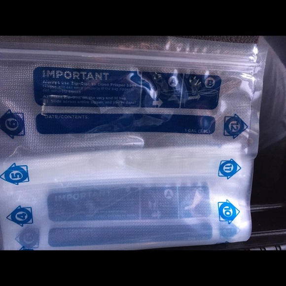 Oliso Complete w/Bags Sealer - Picture 2 of 7